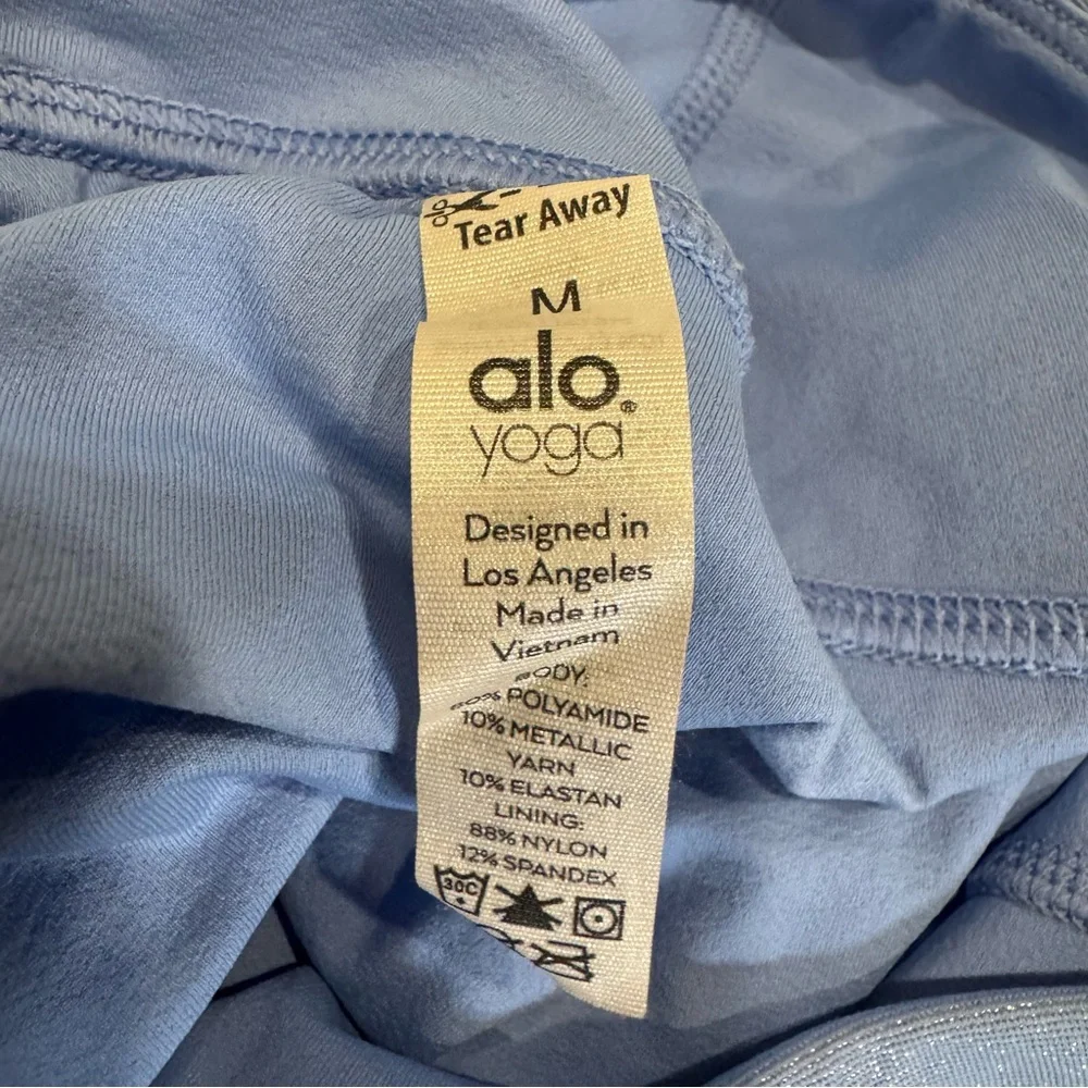 ALO Yoga High Waist Glitter Bike Short in Marina/Silver Sz M